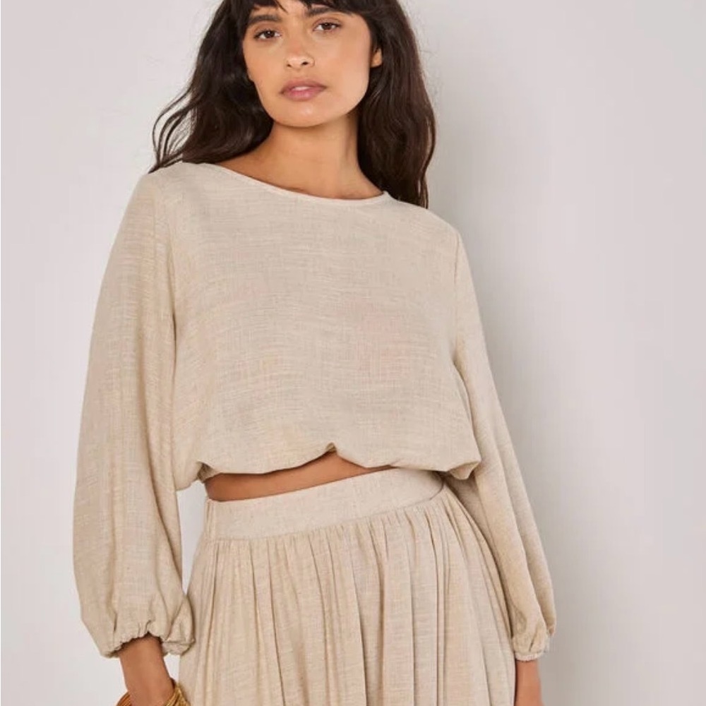 APRICOT Linen Blend Bubble Hem Crop Top